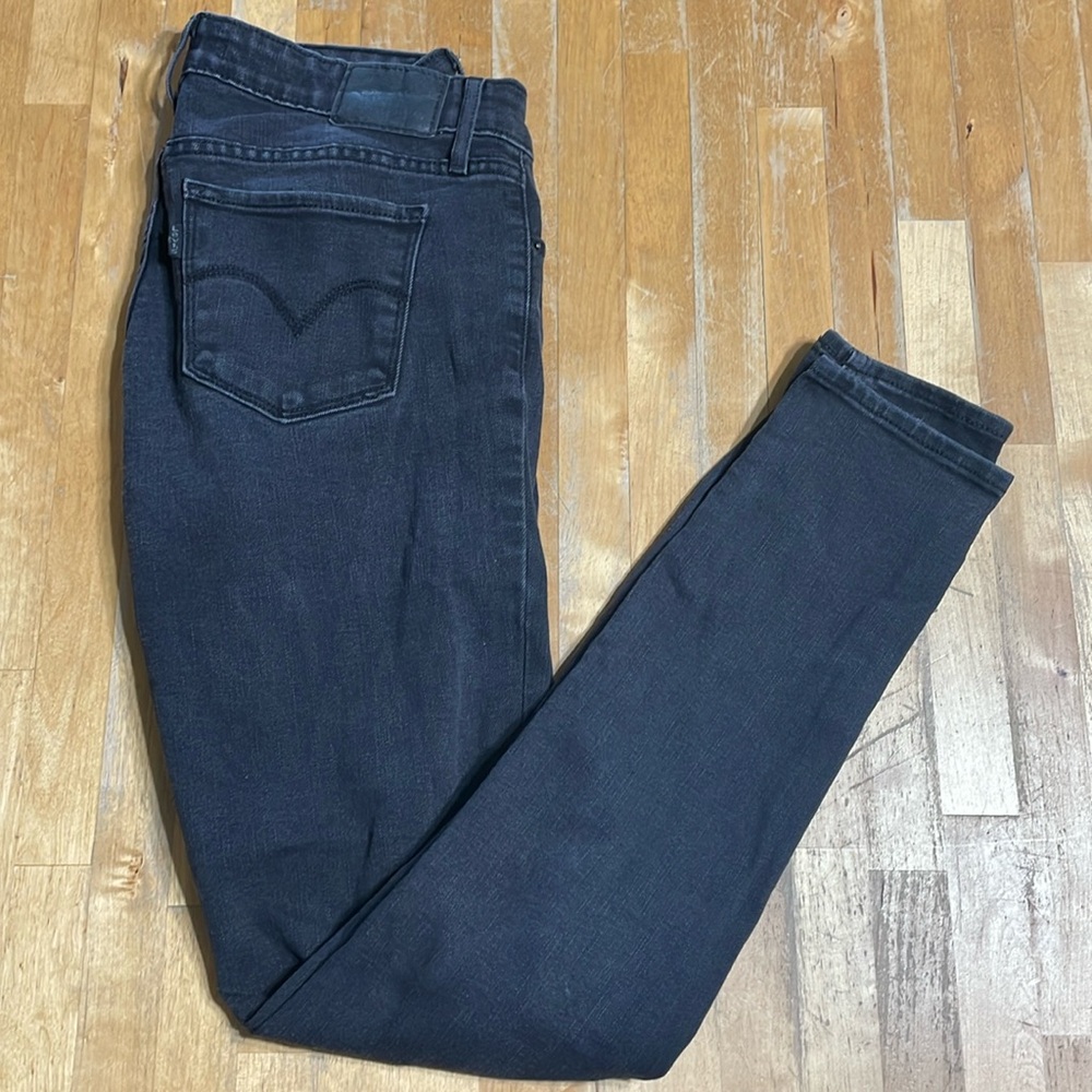 Women’s Levi’s 511 skinny jeans